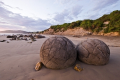 Moeraki-boulders-dawn-2